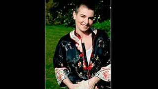 Watch Sinead OConnor I Guess The Lord Must Be In New York City video