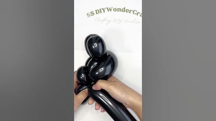 How to Make a Cute Cat with Balloons in 60 Seconds! #diy #balloonart #balloonanimals #balloon #howto