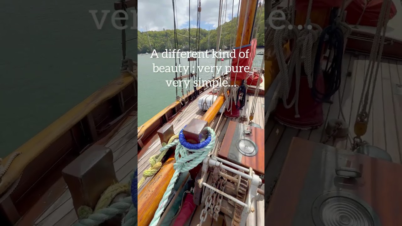 ⁣EDITH GRAY: Bristol Channel 38 ft Pilot Cutter Replica 2011 #SAILING #classicboats  #shortvideo