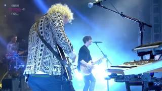 The Kooks - Naive - Live at Reading Festival 2014 [HD] chords