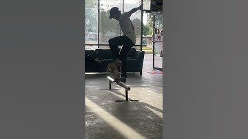 Nose grind or overcrook 🤔 #shorts