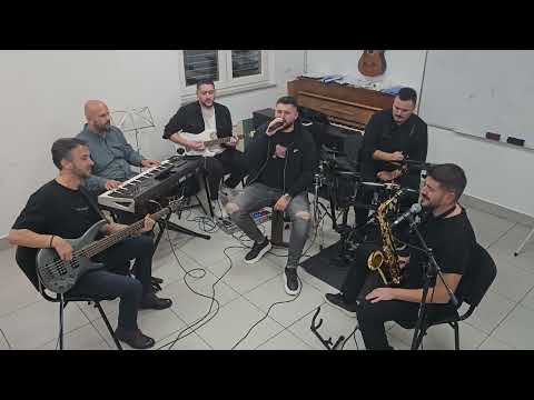 04band Le Të Qeshin Syt E Tu Cover
