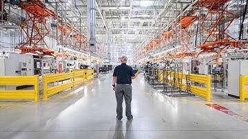 BMW innovates employee training on safety with Immersive Learning with Strivr