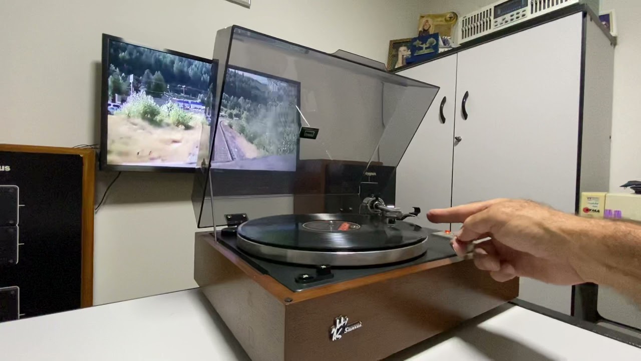 Toca Discos SANSUI mod SR-1050C conservação raríssima - YouTube