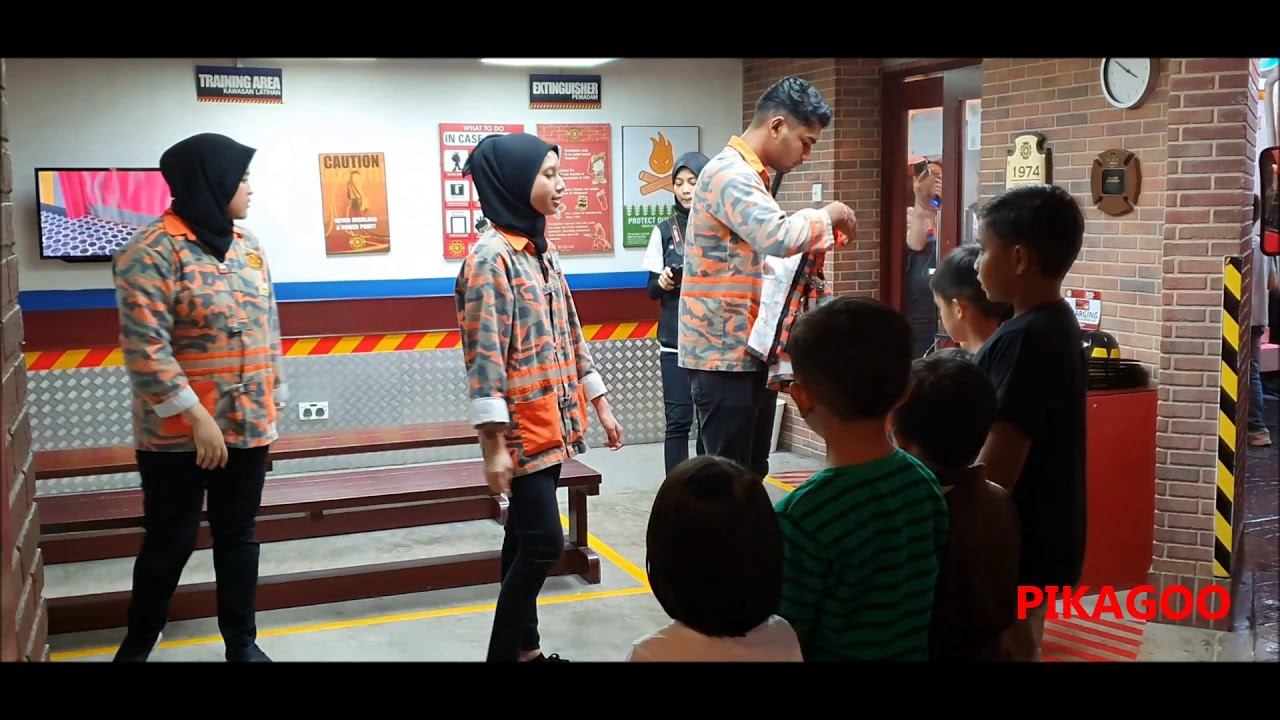 fun-and-excitement-in-kidzania-kuala-lumpur-with-role-playing