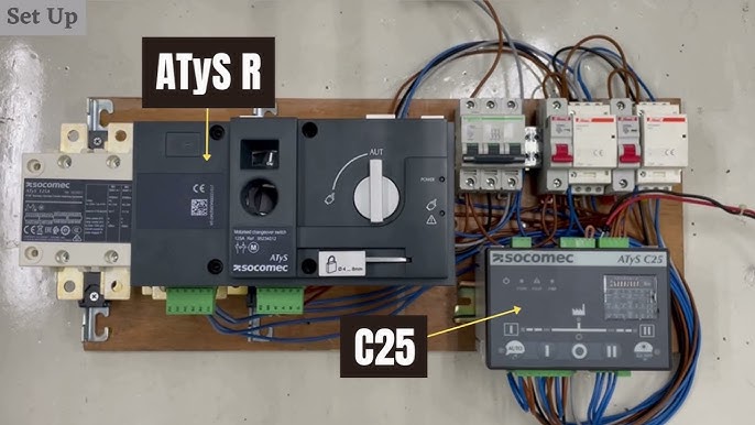 ATyS p M - Inverseur de sources automatique programmable, monophasé ou  triphasé