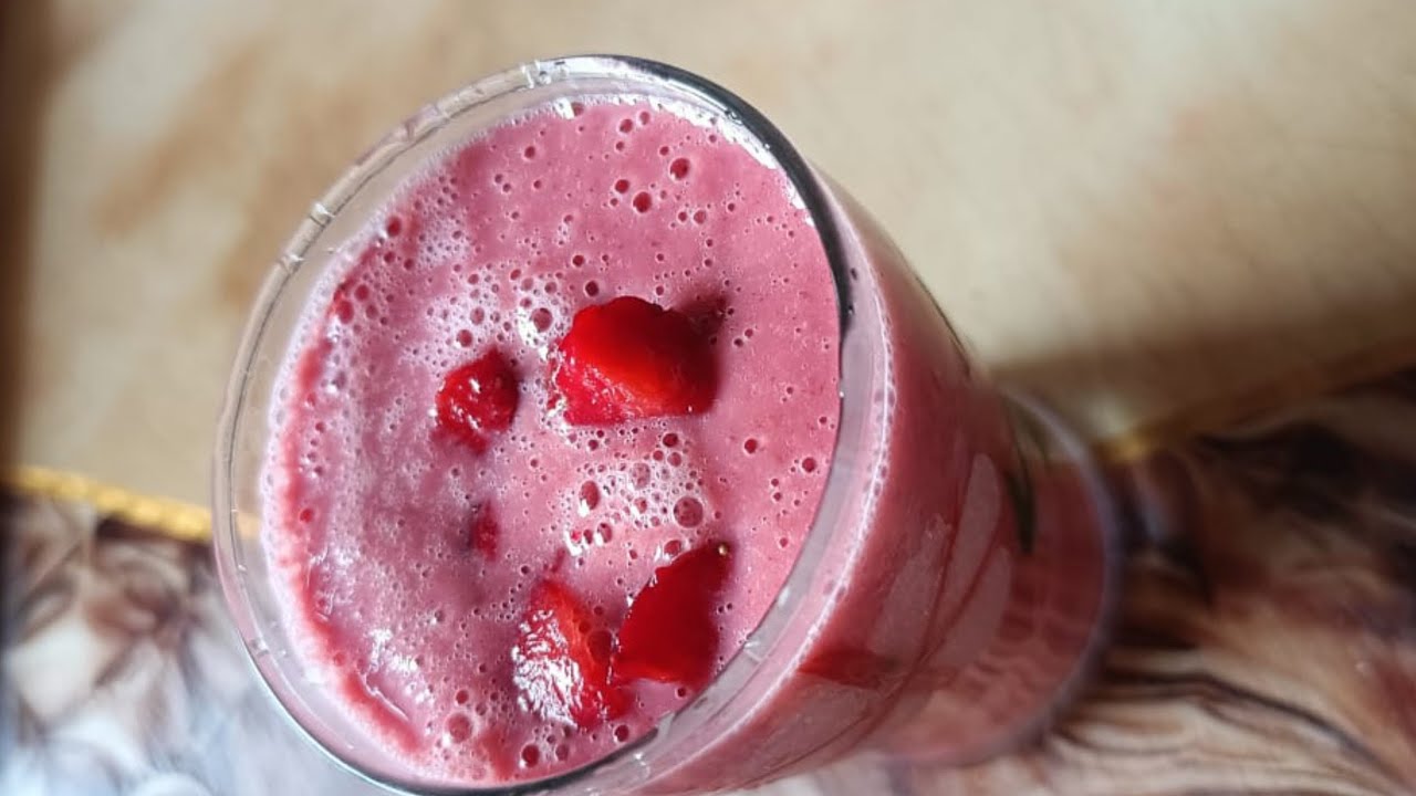 సమ్మర్ రిప్రష్నింగ్ డ్రింక్ ఈజీ టేస్టీ స్ట్రాబెరీ జ్యూస్🍹🍹!!......
