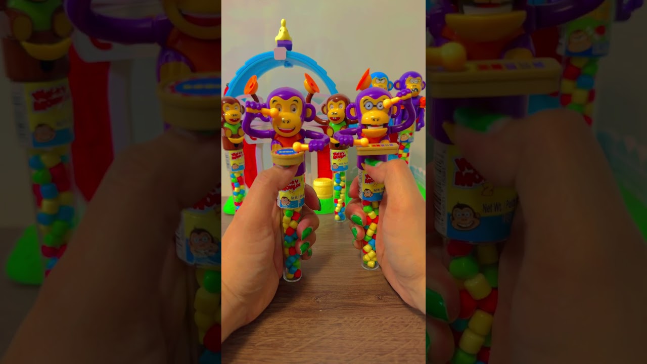 VERY SATISFYING WACKY MONKEY FILLED WITH CANDY