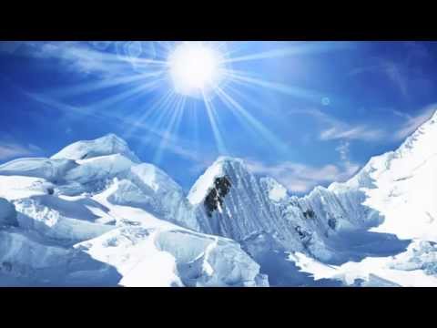 Стихотворение Павла Стегний "От взмаха крыльев рушатся вершины"