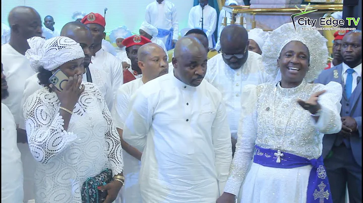 REVD ESTHER AJAYI REVEALED WHAT MC OLUOMO DONATED FOR HER CHUCH 16TH ANNIVERSARY