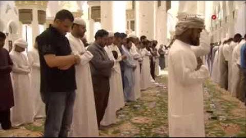 وإن تعدوا نعمة الله لا تحصوها تلاوة خاشعة جدا للشيخ إدريس أبكر ليلة 15 رمضان 1436 هــ