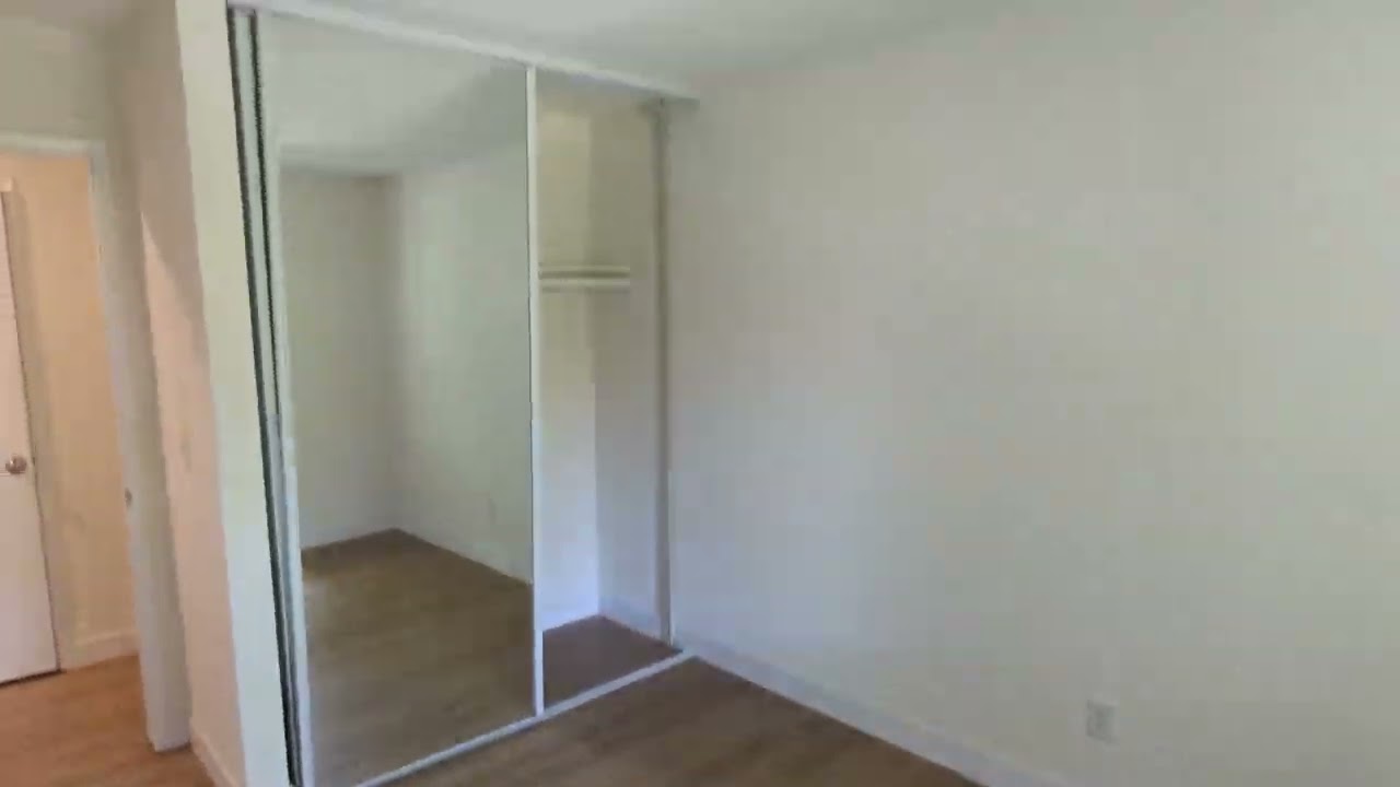 H-284 Renovated 3x2 - 1056 Sqft