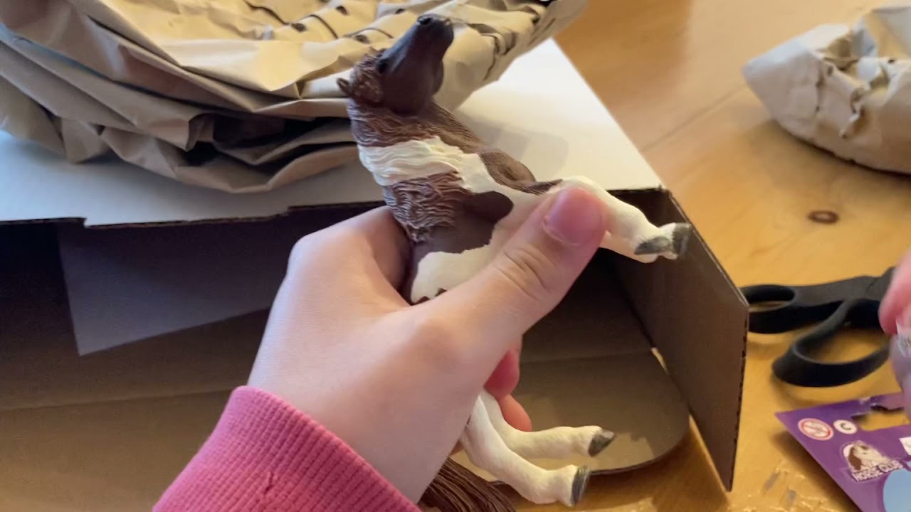 Avataan Schleich paketti💖