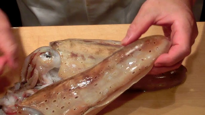 紋甲烏賊 カミナリイカ の捌き方 大和の 和の料理 捌き Youtube