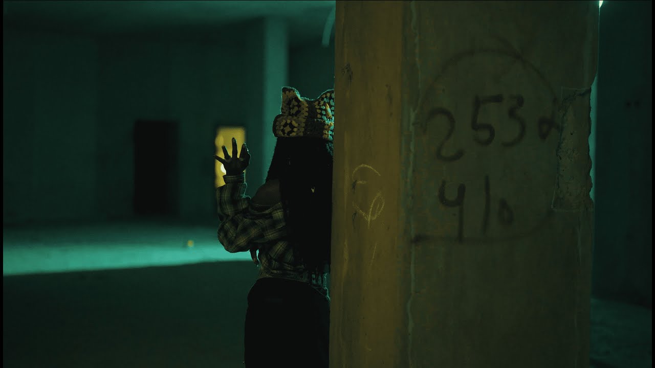 Watch Voilà Lulu - Stalk ( Clip officiel ) on YouTube Watch Voilà Lulu - Stalk ( Clip officiel ) on YouTube
