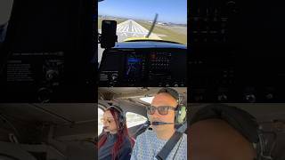 #cessna #landing #airplane #aviation #aircraft #vannuysairport #pilot #pilotlife #flight #flying