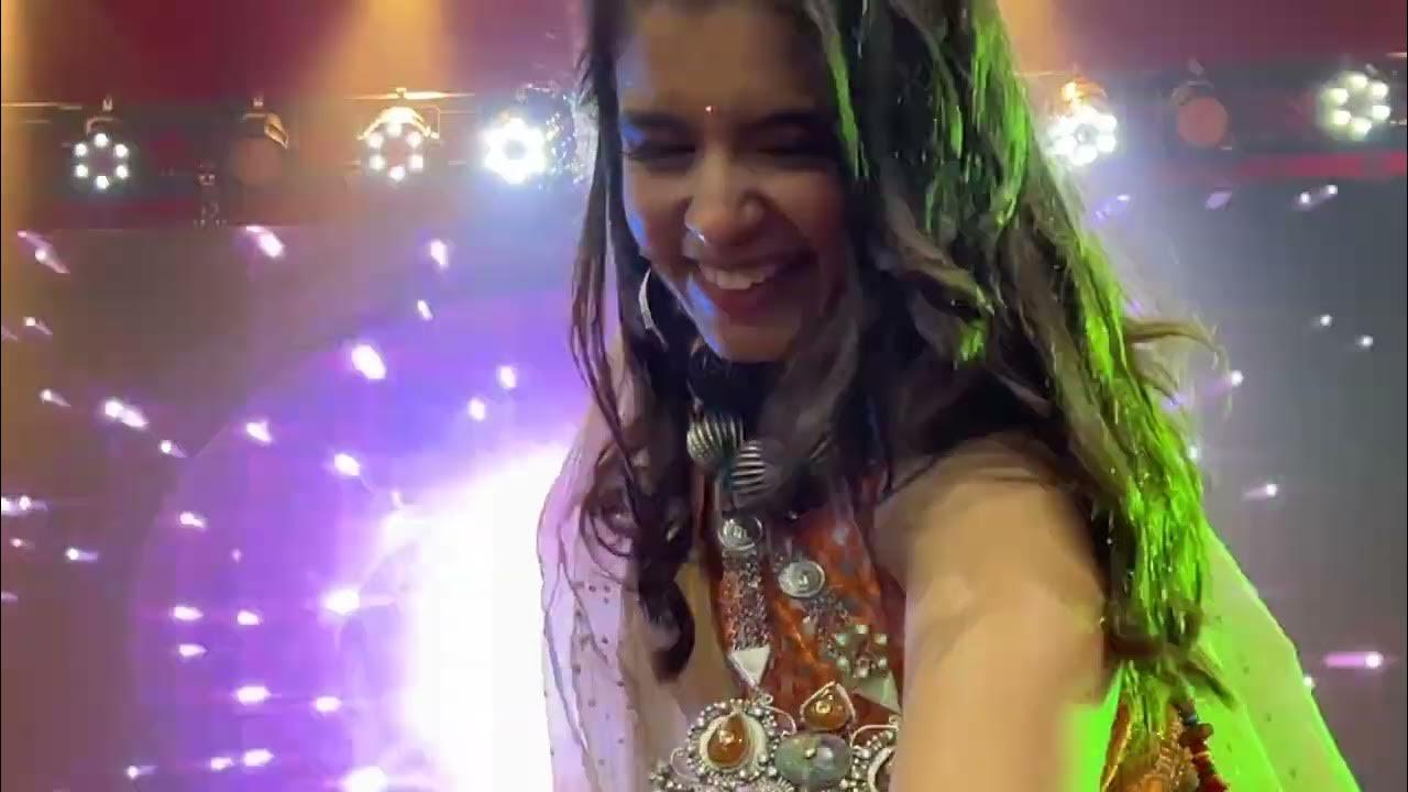 Aishwarya MajmudarGarba ખમ્મા ખમ્મા Shakti Mandir, Atlanta, USASep