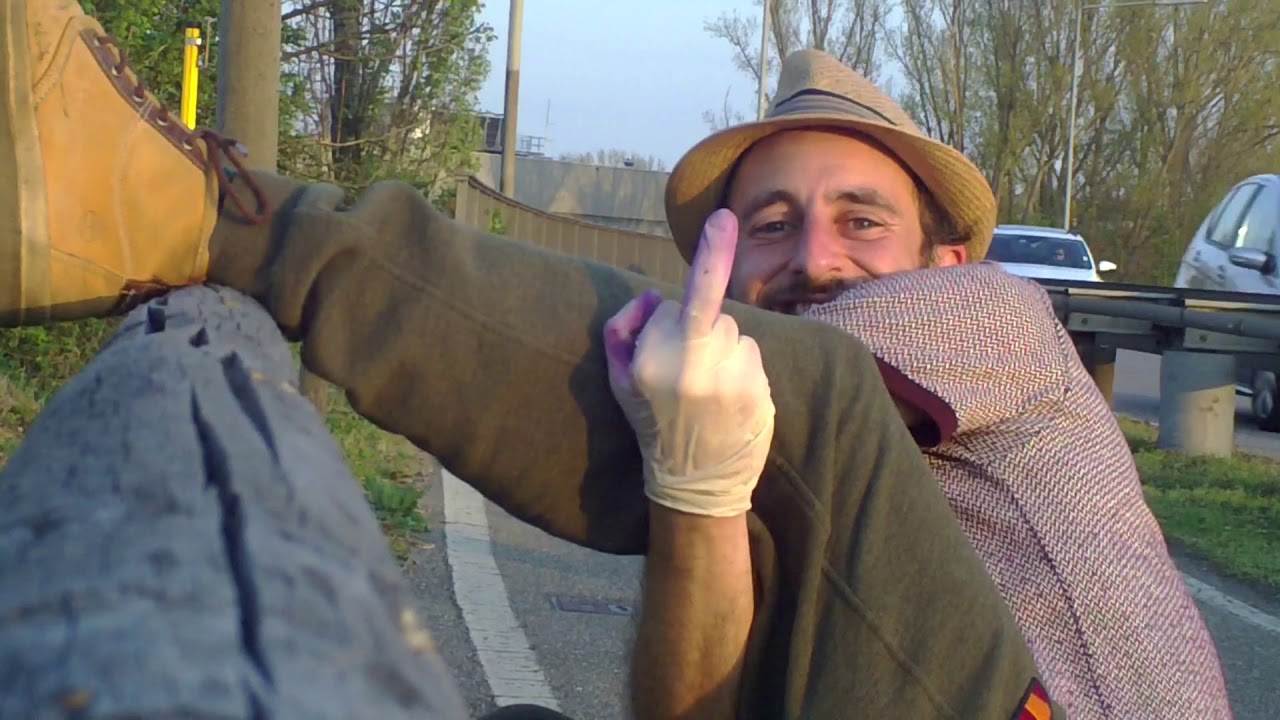 BiRdy SanJazz feat. MobyDee - Enemies