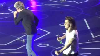 One Direction - What Makes You Beautiful - 18/10/15 Dublin