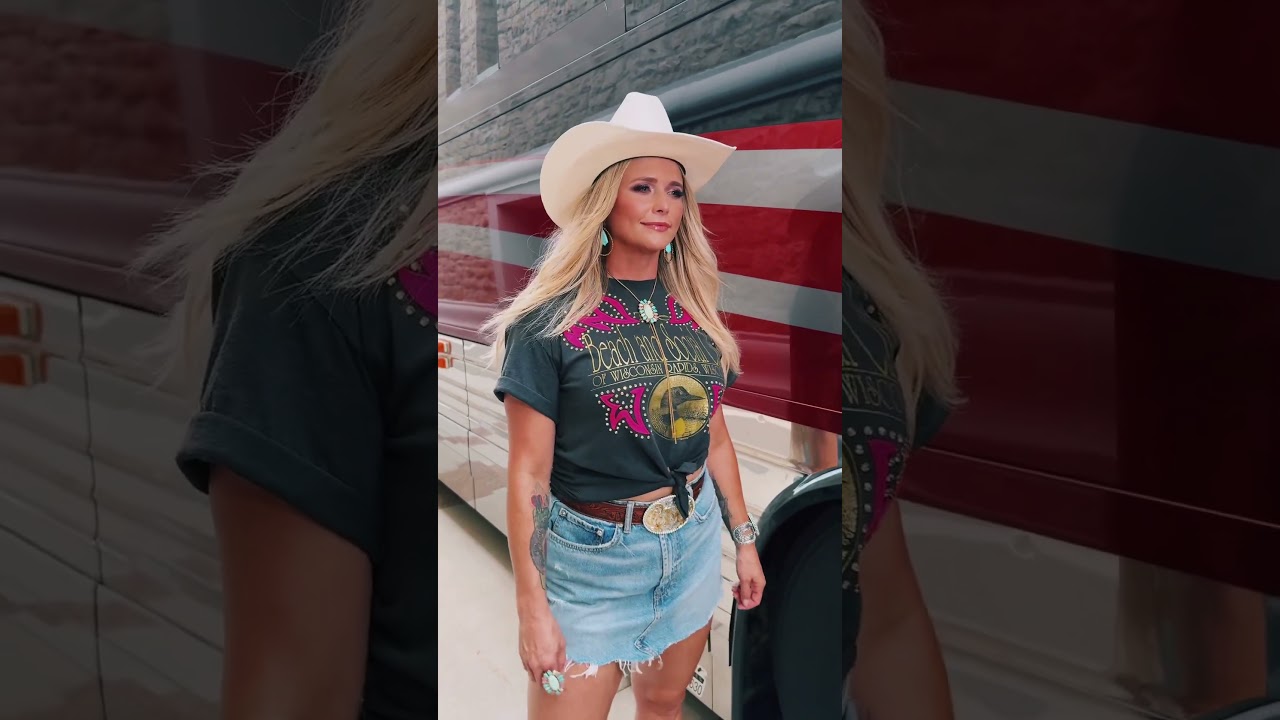 Guarda She’s from Texas I can tell…by the fringe 🩵🤠 #countrymusic #mirandalambert #ellalangley su YouTube Guarda She’s from Texas I can tell…by the fringe 🩵🤠 #countrymusic #mirandalambert #ellalangley su YouTube