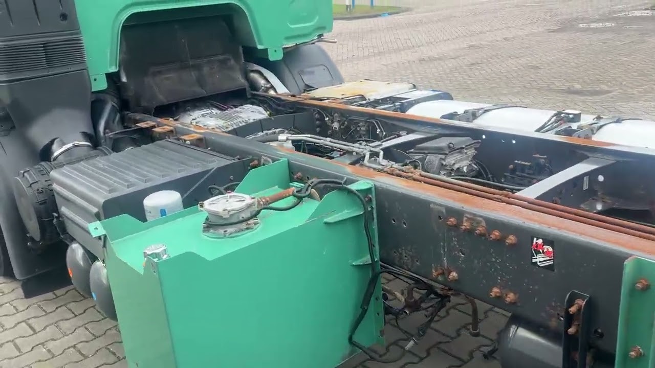 Renault Premium 430 6x2 Year 2012.