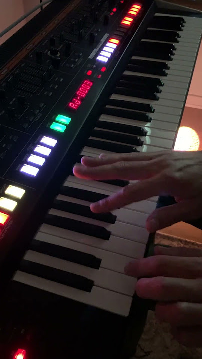 Gimme! Gimme! Gimme! ABBA on Jupiter X (live Looping)