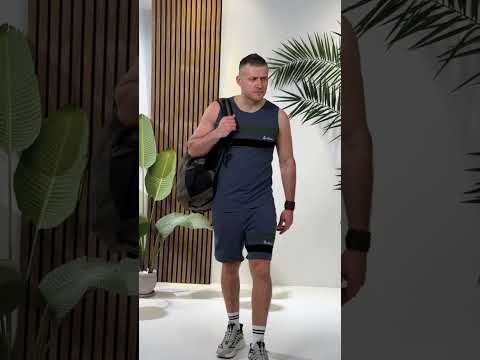 Костюм чоловічий літній бавовняний спортивний і прогулянковий: майка та шорти з кишенями, відео 1