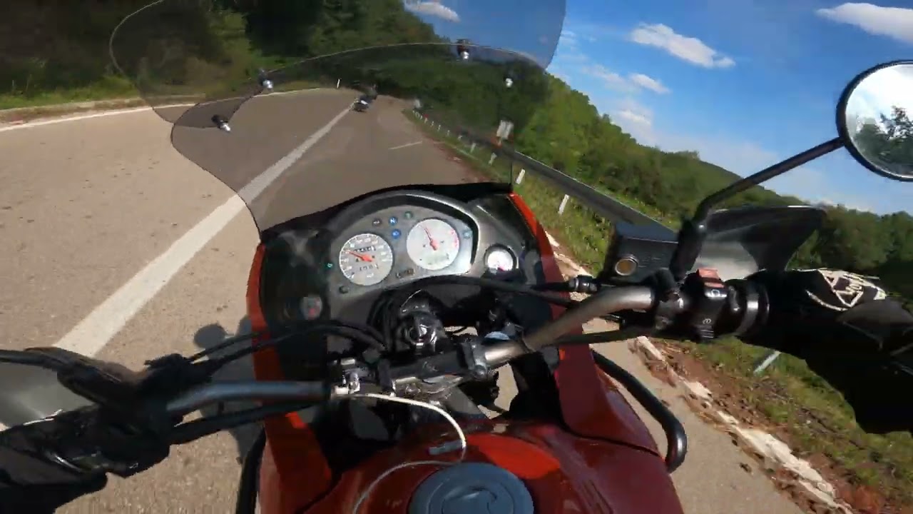 Honda Transalp 650 vs KTM Duke 390 on the twisties