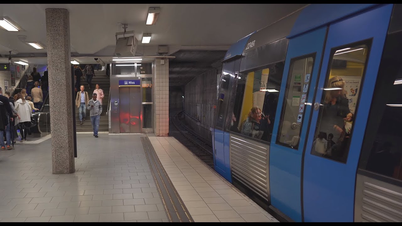 Sweden, Stockholm, 2X subway train from T-Centralen to S:t Eriksplan