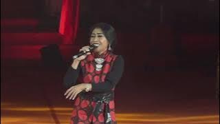 Nyanyian Dharma Live duo version, Saraswati , Trie Utami dan Gus Wicak