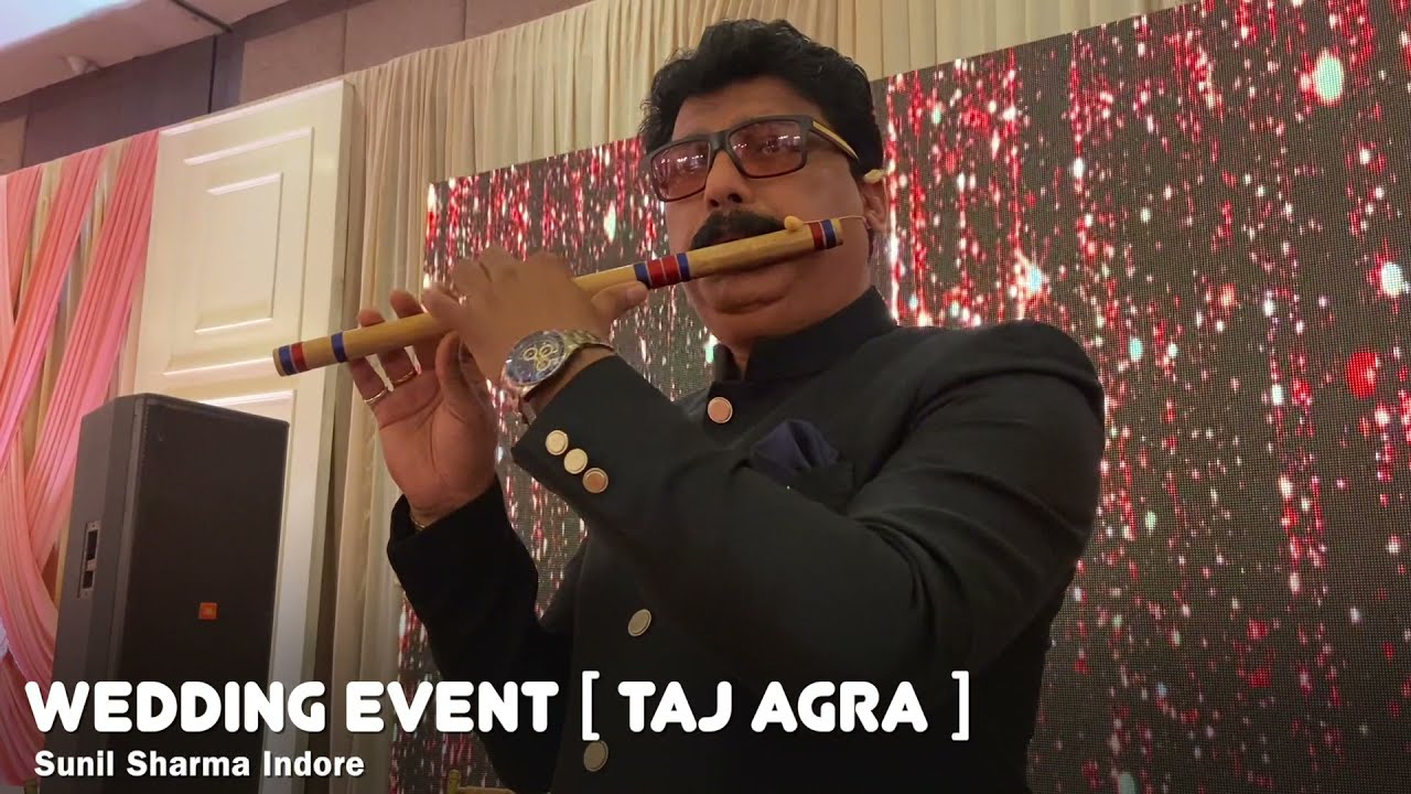 Aa Chal Ke Tujhe mein leke chalu Live on flute by Sunil Sharma Indore Wedding Event  Kishore Kumar