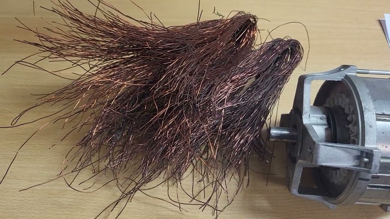 NeOprava motoru sekacky zn.Hecht 1800w