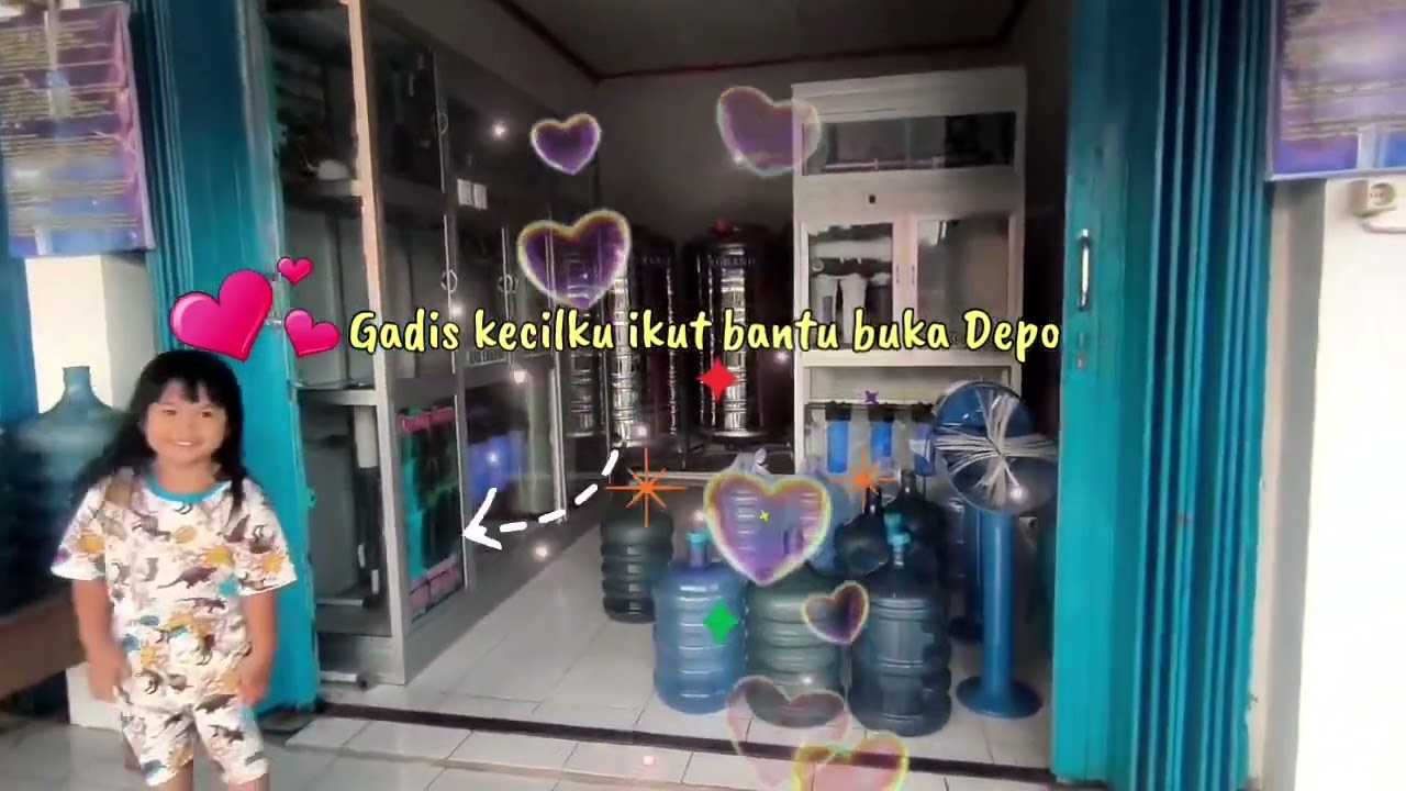 Rara bantu buka Depo pagi-pagi