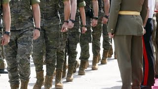 M�s de 270 exmilitares firman un manifiesto en el que advierten del �deterioro de la democracia�