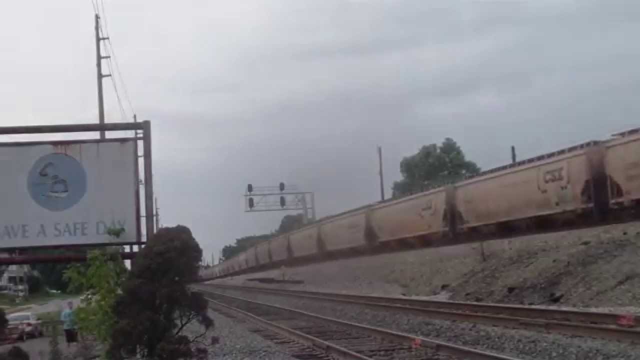 CSX 3154 Leads An Eastbound Grain Train At Catlettsburg, Kentucky YouTube