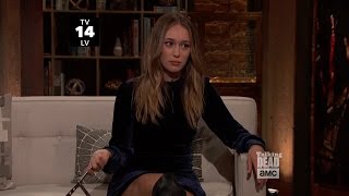 Talking Dead 630: Wrath/North - Alycia Debnam-Carey playing with a butterfly knife