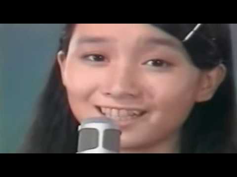 白いくつ下は似合わない  コーラスなしVar. (詩・曲：荒井由実、唄：アグネス・チャン(Agnes Chan/陳美齡)）