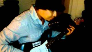 Robert De La Rosa drumming