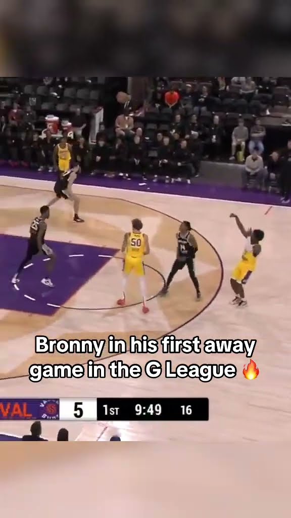 Bronny's first away game with the South Bay Lakers ?