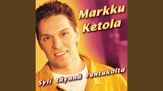 Video thumbnail of "Markku Ketola - Palaja Sorrentoon"