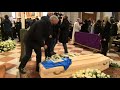 Funeral of Italian World Cup ace Paolo Rossi takes place の動画、YouTube動画。