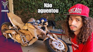 A MOTO DE PAPELÃO RASGOU