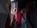 Tini auto wo 8 jona bahai khe kalai kha nai bai gra di