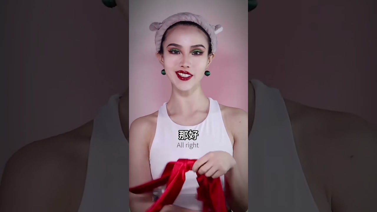 斑點狗的花紋真好看啊，做成大衣壹定很適合我挑战100个反派角色 （八）#库伊拉仿妆 #101斑点狗 #原创 #shorts