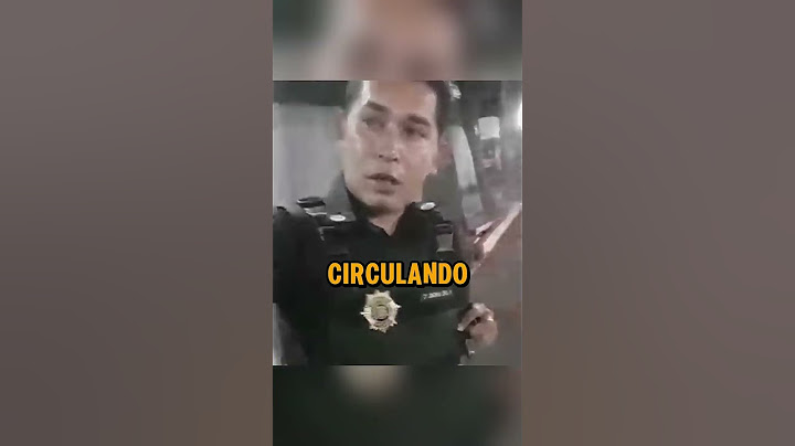 teniente de la policía es detenido ilegalmente en su moto