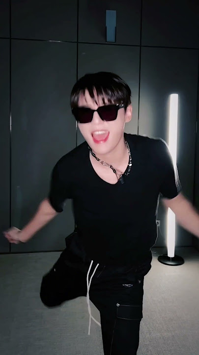 I can melt an igloo🕶️🧊