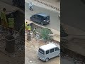 برساتی نالوں کی صفائی کے بجائے روڈوں کا جو کچرہ ہے وہ مزید برساتی نالوں کے اندر پھینک رہے ہیں