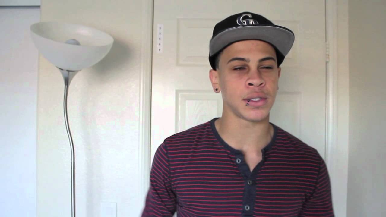 How to act to get all the women! | @TravieWilliams