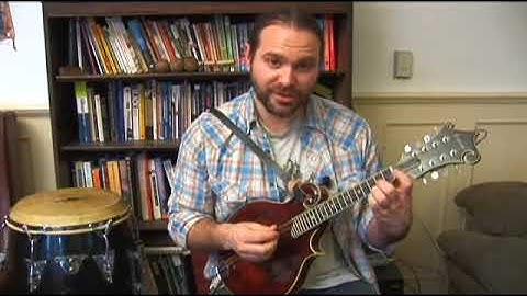 Adding a 4th to a Major Triad in Root Position on the Mandolin