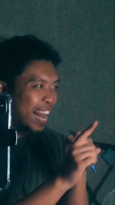 siapa bisa buat bibir bergetar seperti ini